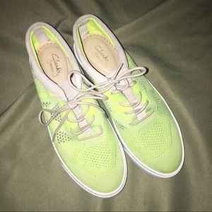 Clark’s Gym Casual Shoes Yellow Gray 7 Woman’s